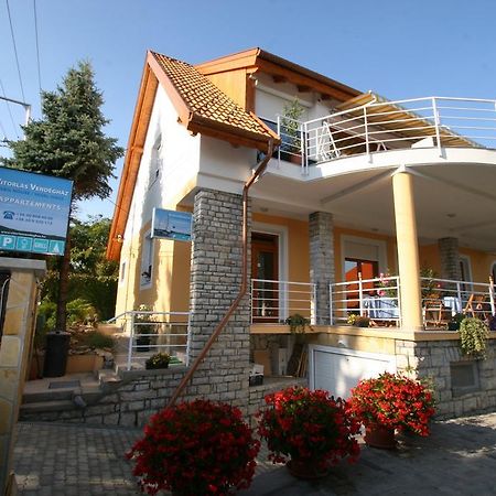 Apartman Vitorlas Vendeghaz บาลาตอนฟือเรด ภายนอก รูปภาพ